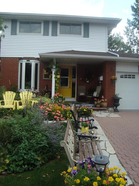 Paddington Place Bed & Breakfast Oshawa Kültér fotó