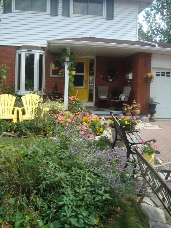 Paddington Place Bed & Breakfast Oshawa Kültér fotó