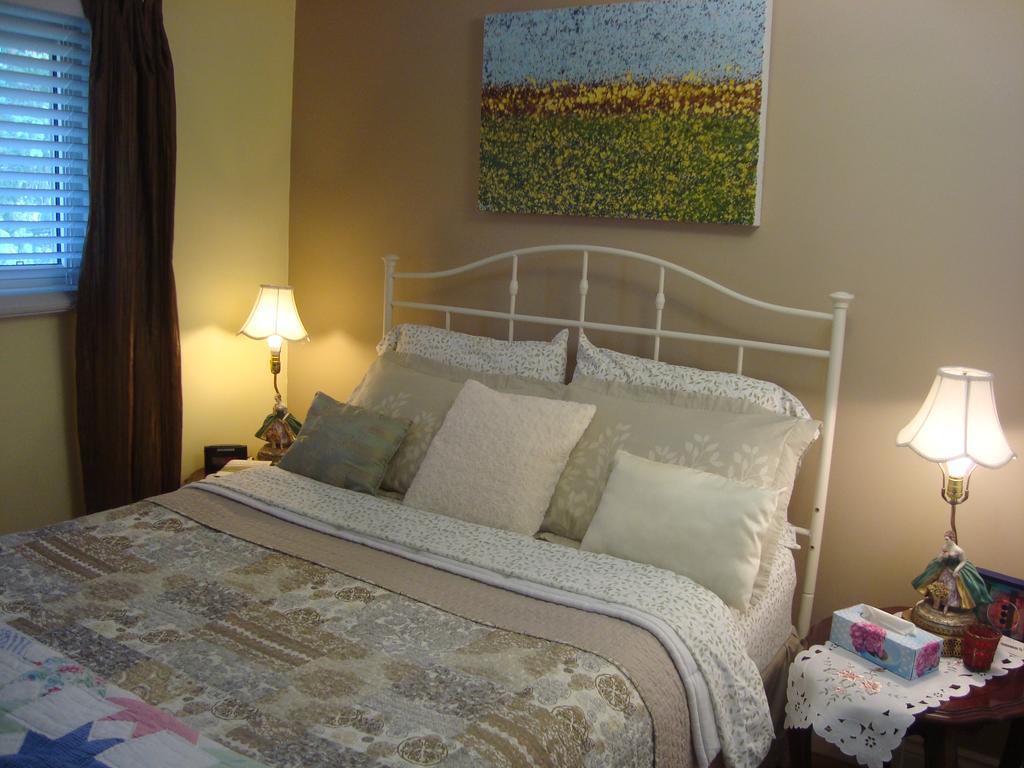 Paddington Place Bed & Breakfast Oshawa Kültér fotó