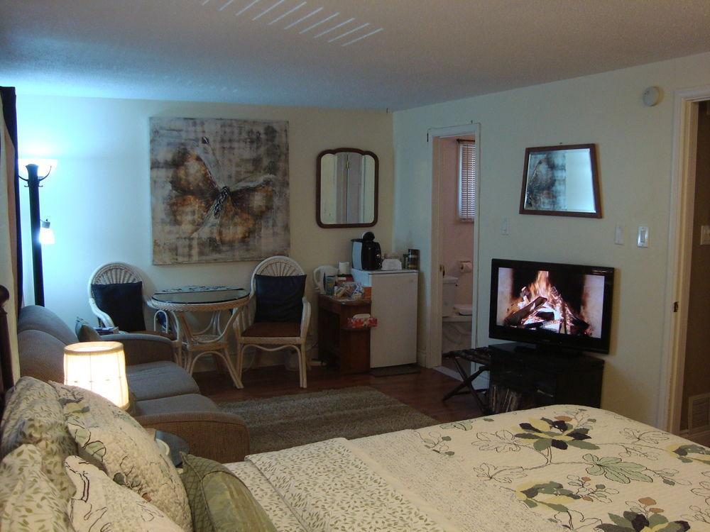 Paddington Place Bed & Breakfast Oshawa Kültér fotó